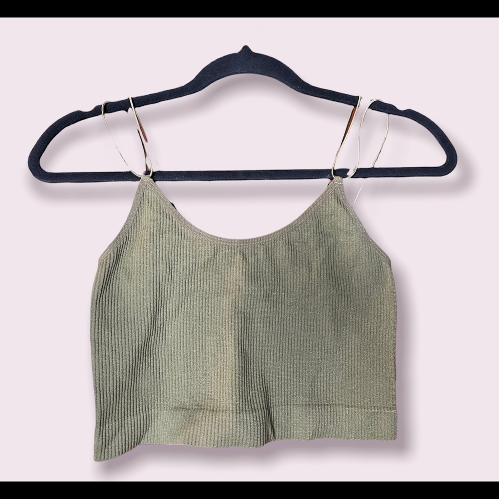 F21 dual-strap cropped cami - Picture 1 of 3